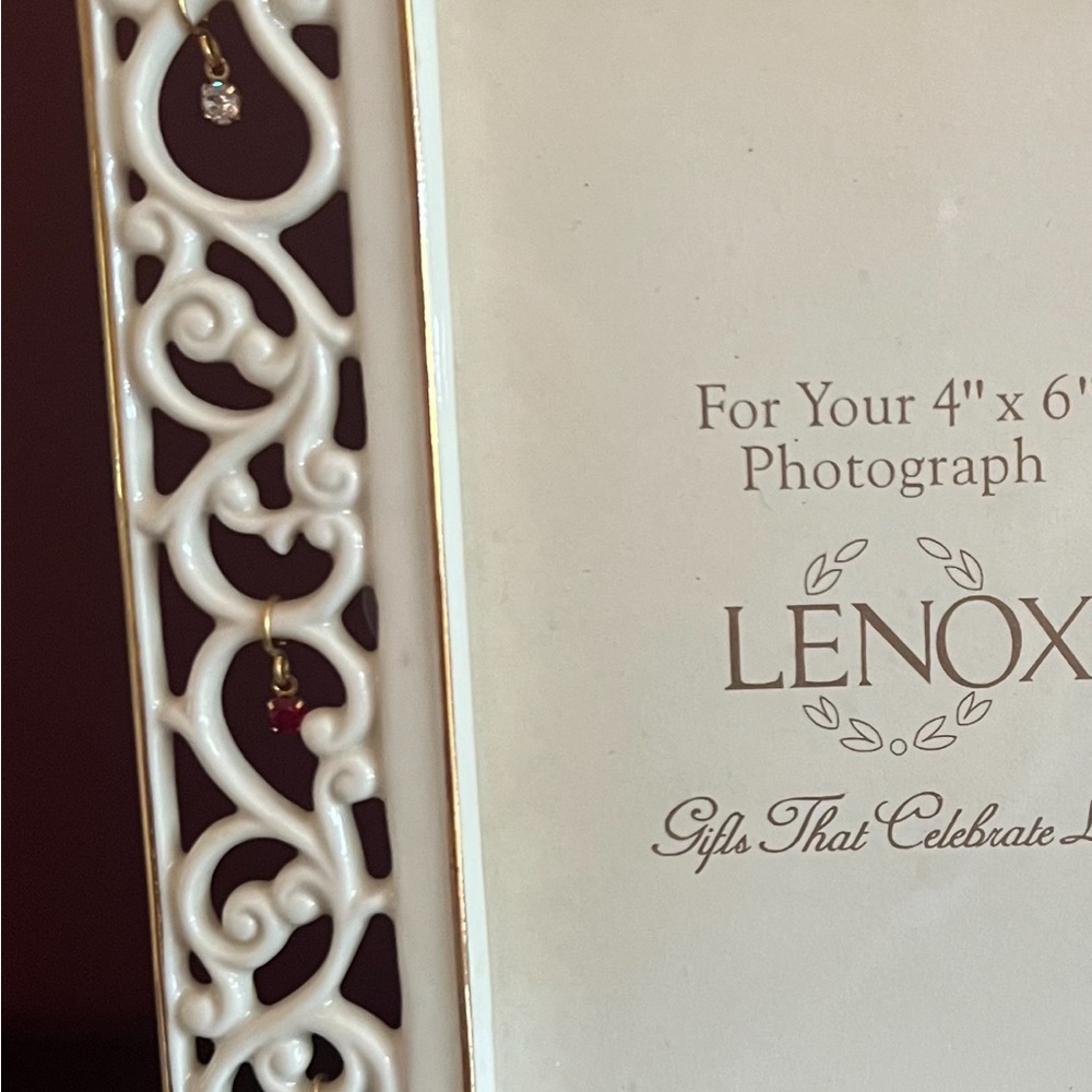 Vintage Lenox Frame - Picture 3 of 3